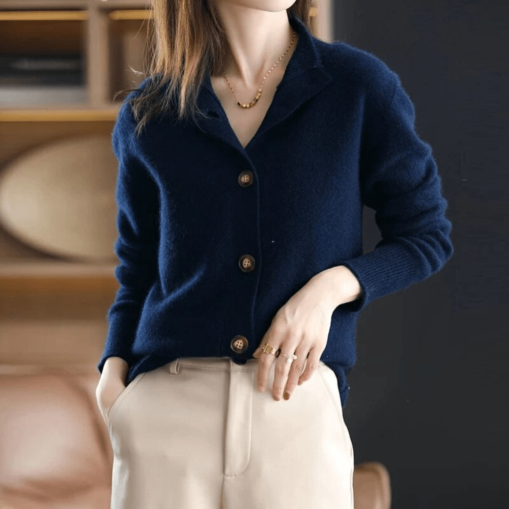Ivy & Co. | Ultra-Soft Cashmere Knit Cardigan