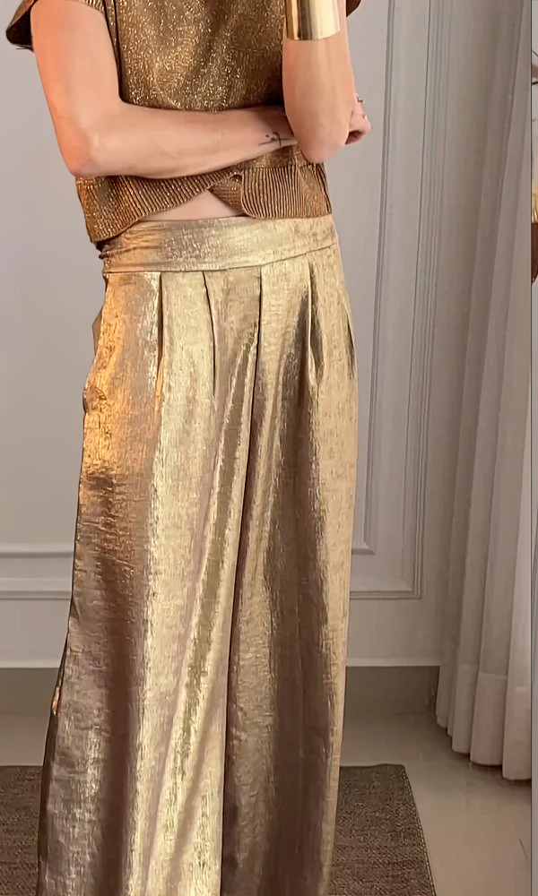 Ivy & Co. | Comfy Pants with a FREE Golden Top