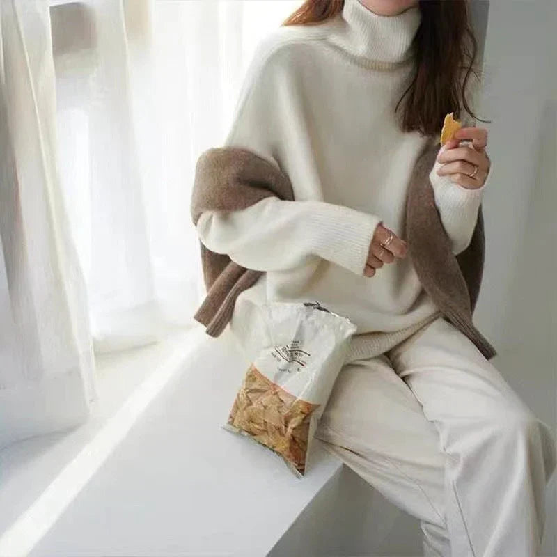 Ivy & Co. | Essential Turtleneck Pullover